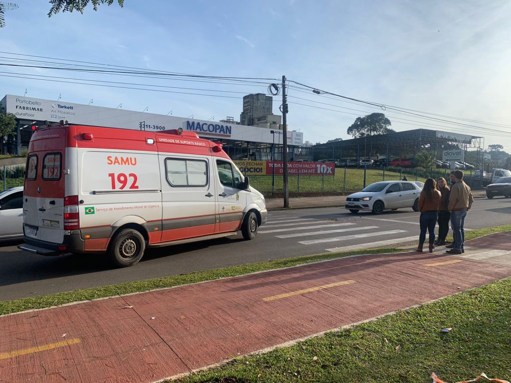 Jovem fica ferida em acidente no Bairro Petrópolis