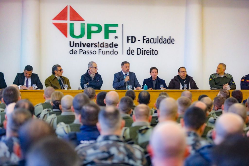 Palestra sobre atuação policial é realizada na UPF em Passo Fundo