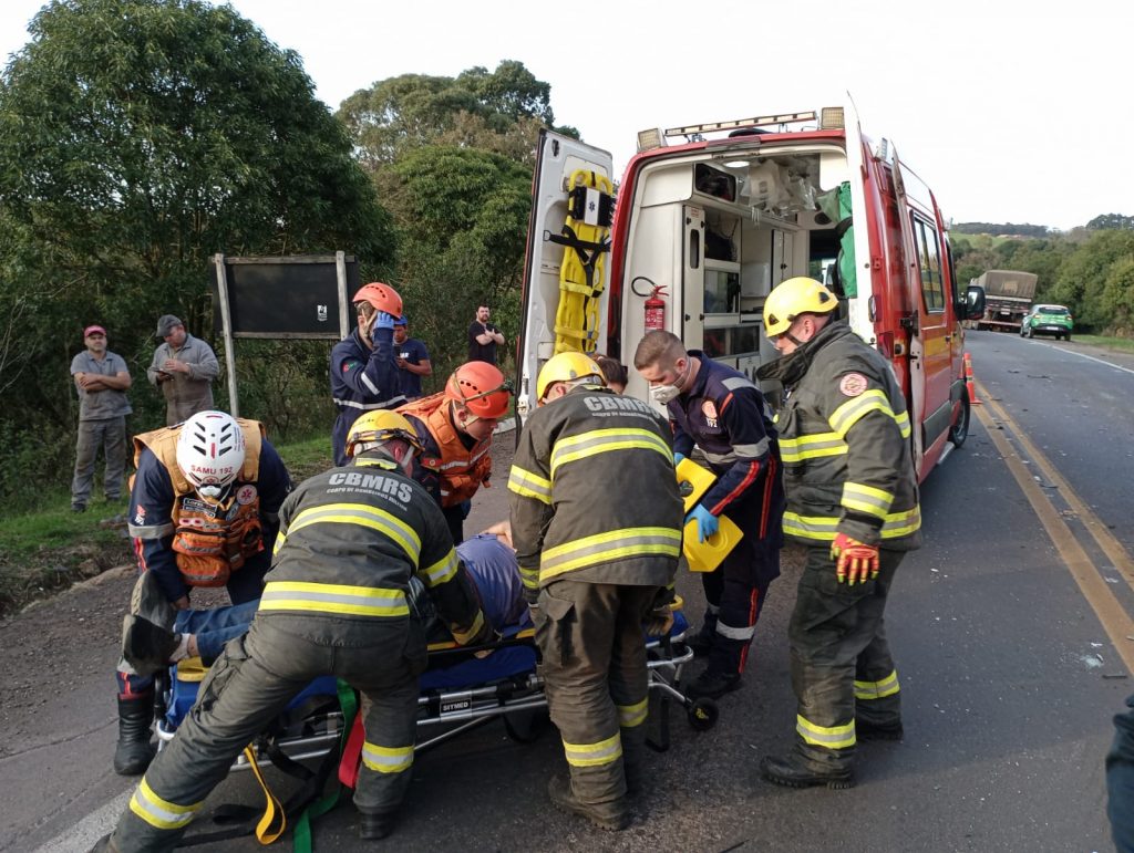 URGENTE: grave acidente é registrado na BR 285 em Passo Fundo