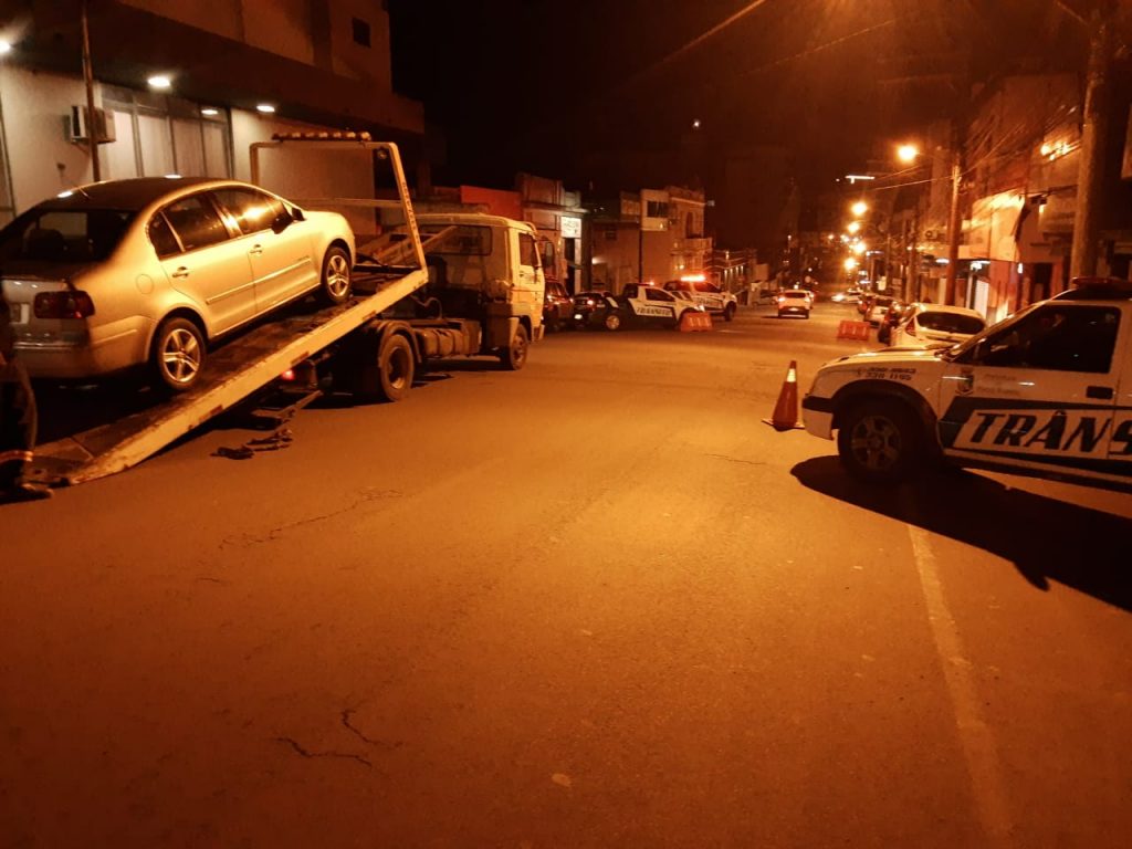 Operação Balada Segura registra mais de 40 infrações de trânsito durante a madrugada em Passo Fundo