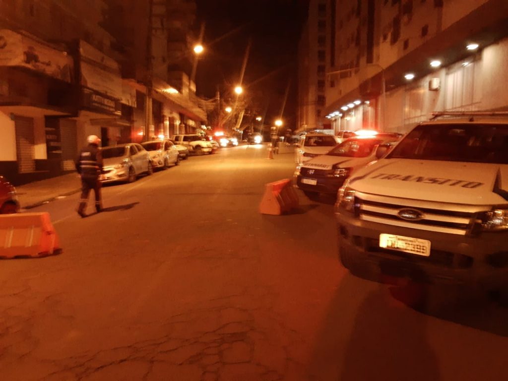Operação Balada Segura registra mais de 40 infrações de trânsito durante a madrugada em Passo Fundo