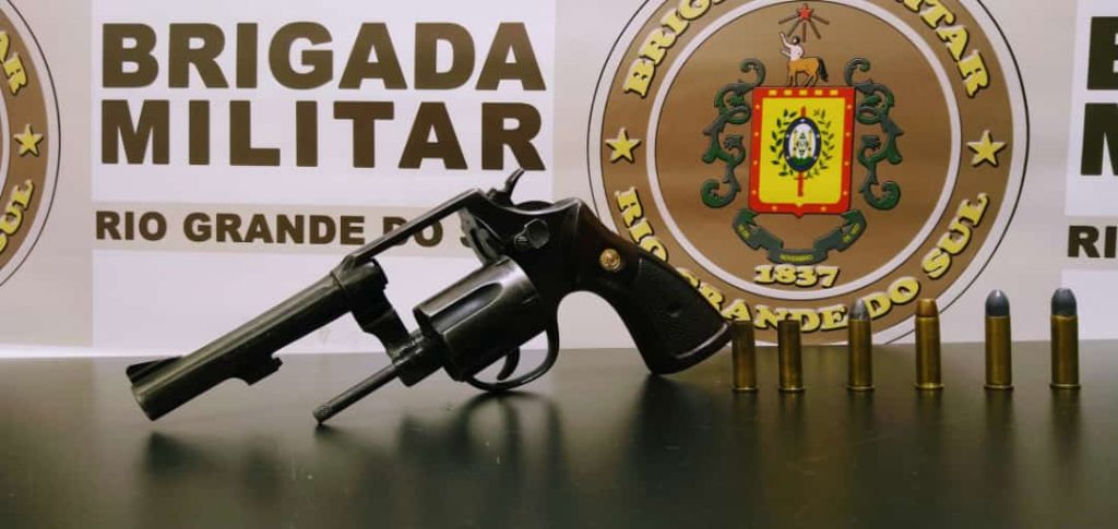 Homem é preso por porte ilegal de arma de fogo na Vera Cruz