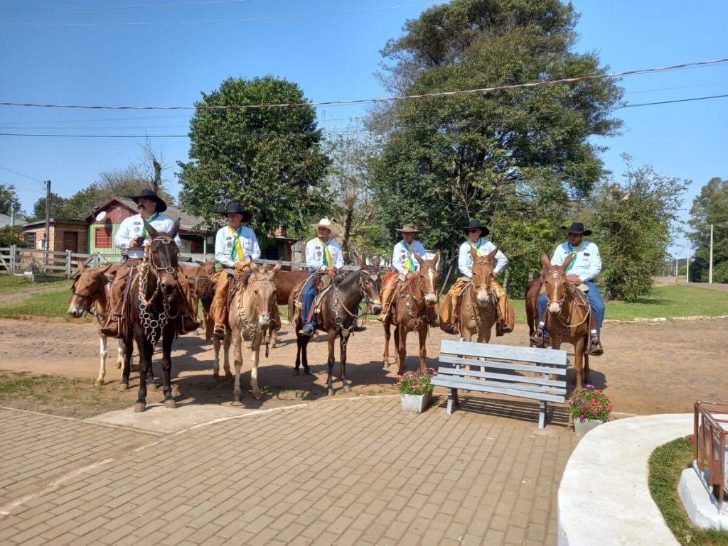 Cavalgada que relembra o trajeto dos tropeiros passará por Passo Fundo nesta quarta-feira
