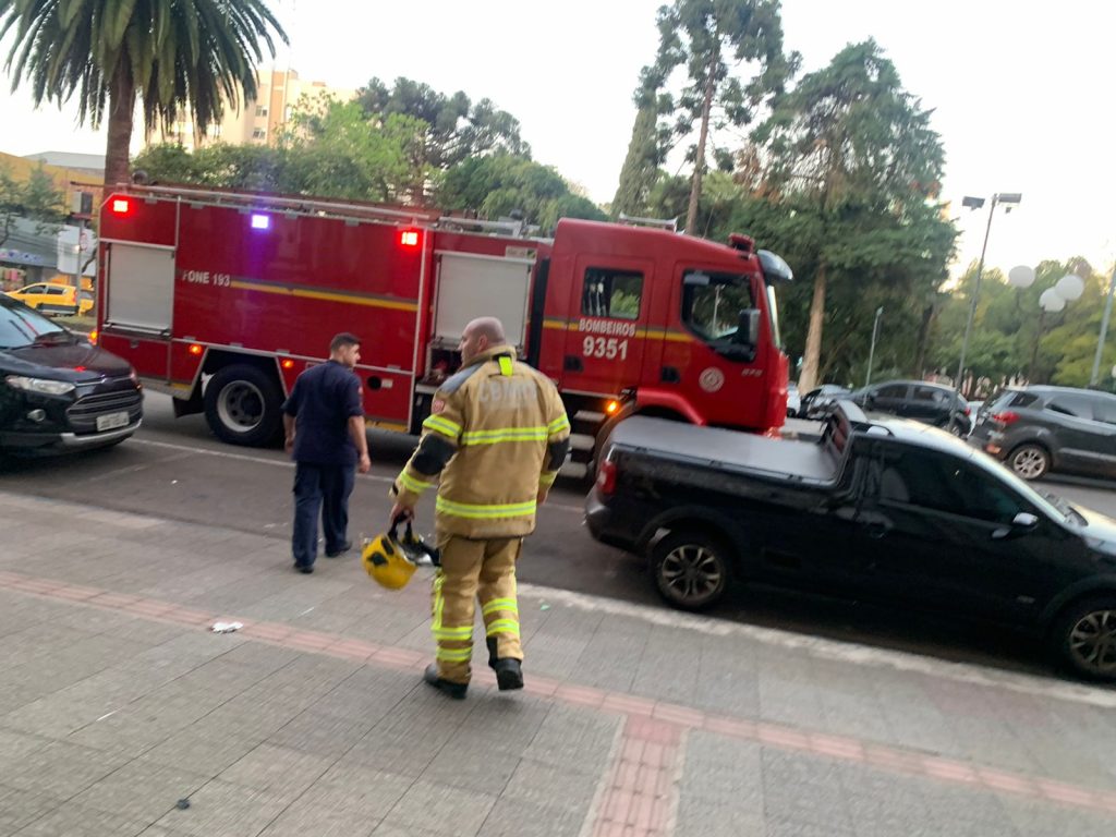 Princípio de incêndio é registrado na Catedral de Passo Fundo