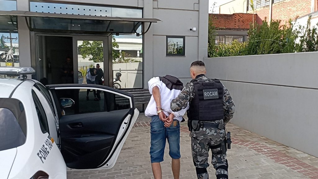 Homem é preso com moto furtada no Bairro Operária em Passo Fundo