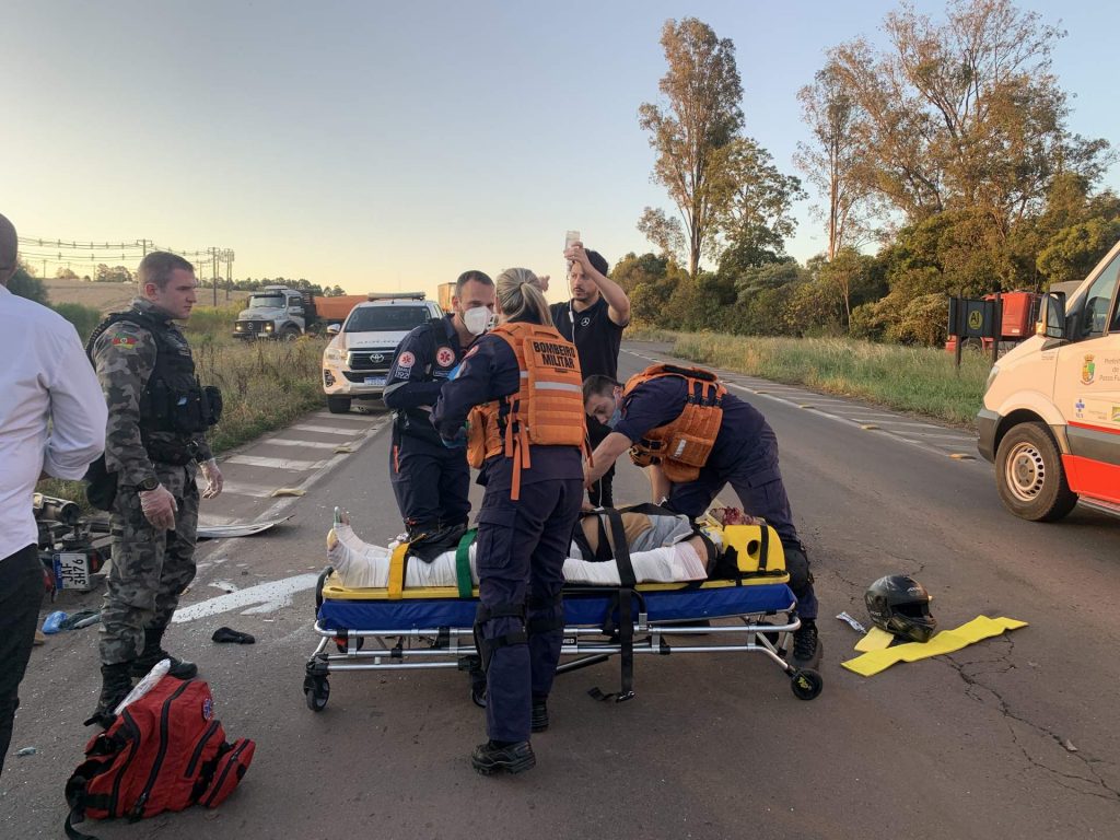 Segue em estado grave motociclista que se acidentou em Passo Fundo