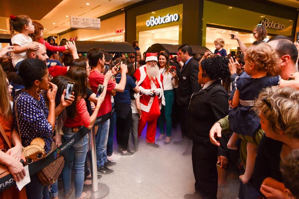 Papai Noel chega ao Passo Fundo Shopping na tarde desta terça-feira