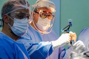 HSVP chega a 60 cirurgias de joelho com ajuda de robô desde que a tecnologia foi implantada